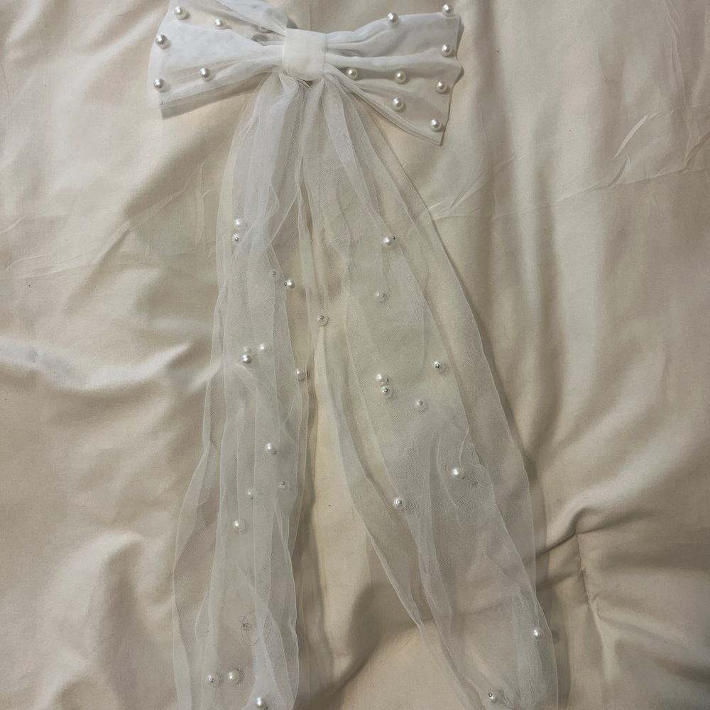 Elegant Sheer Bow with Pearls